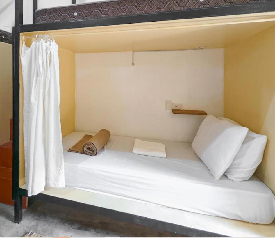 Lexias Hostel And Workspace - Siargao Catangnan Kültér fotó
